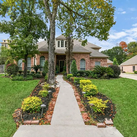 Afra Home With Huge Garden Houston, Texas